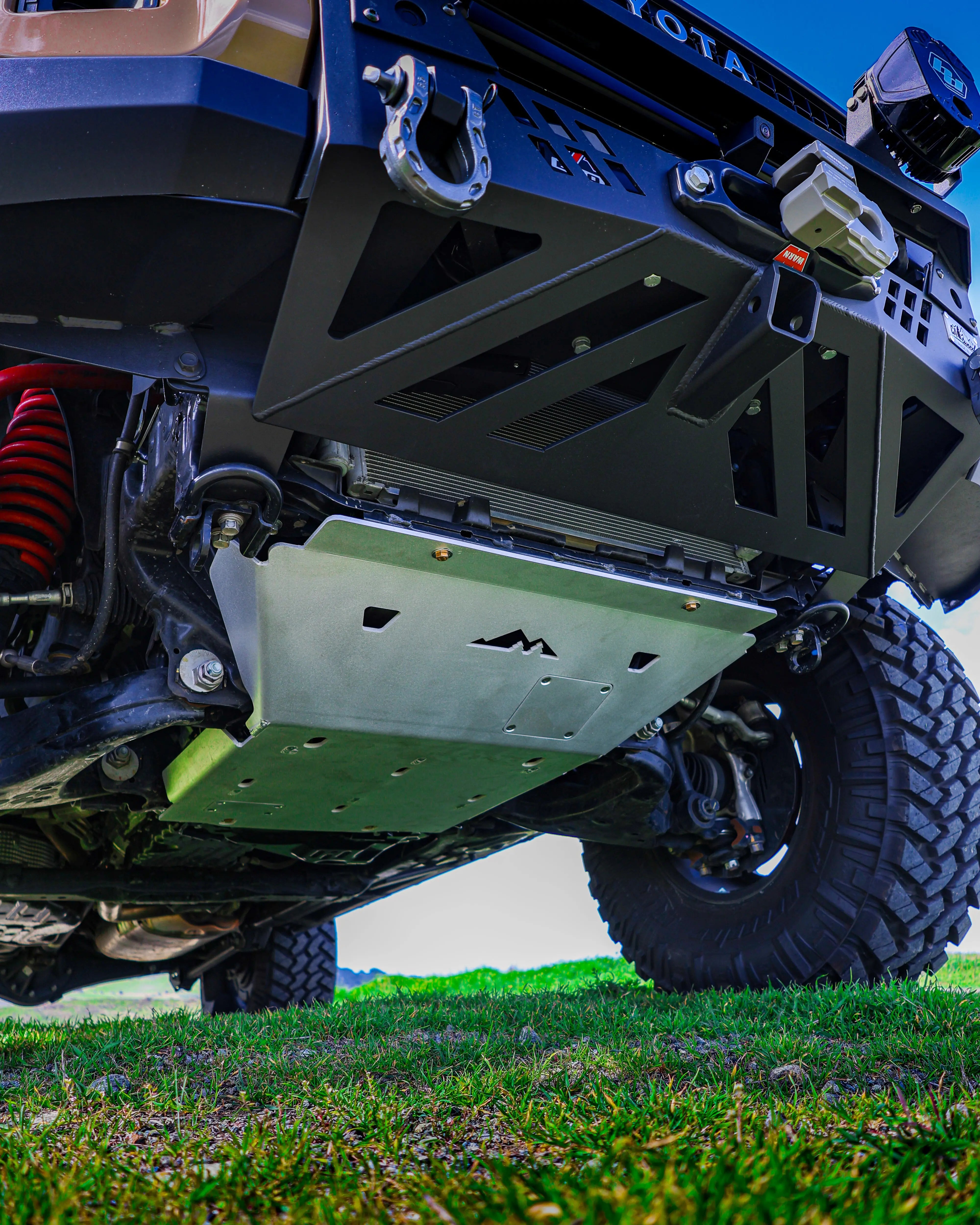 24+ LAND CRUISER 250 Engine Skid Plate OK EXPEDITION