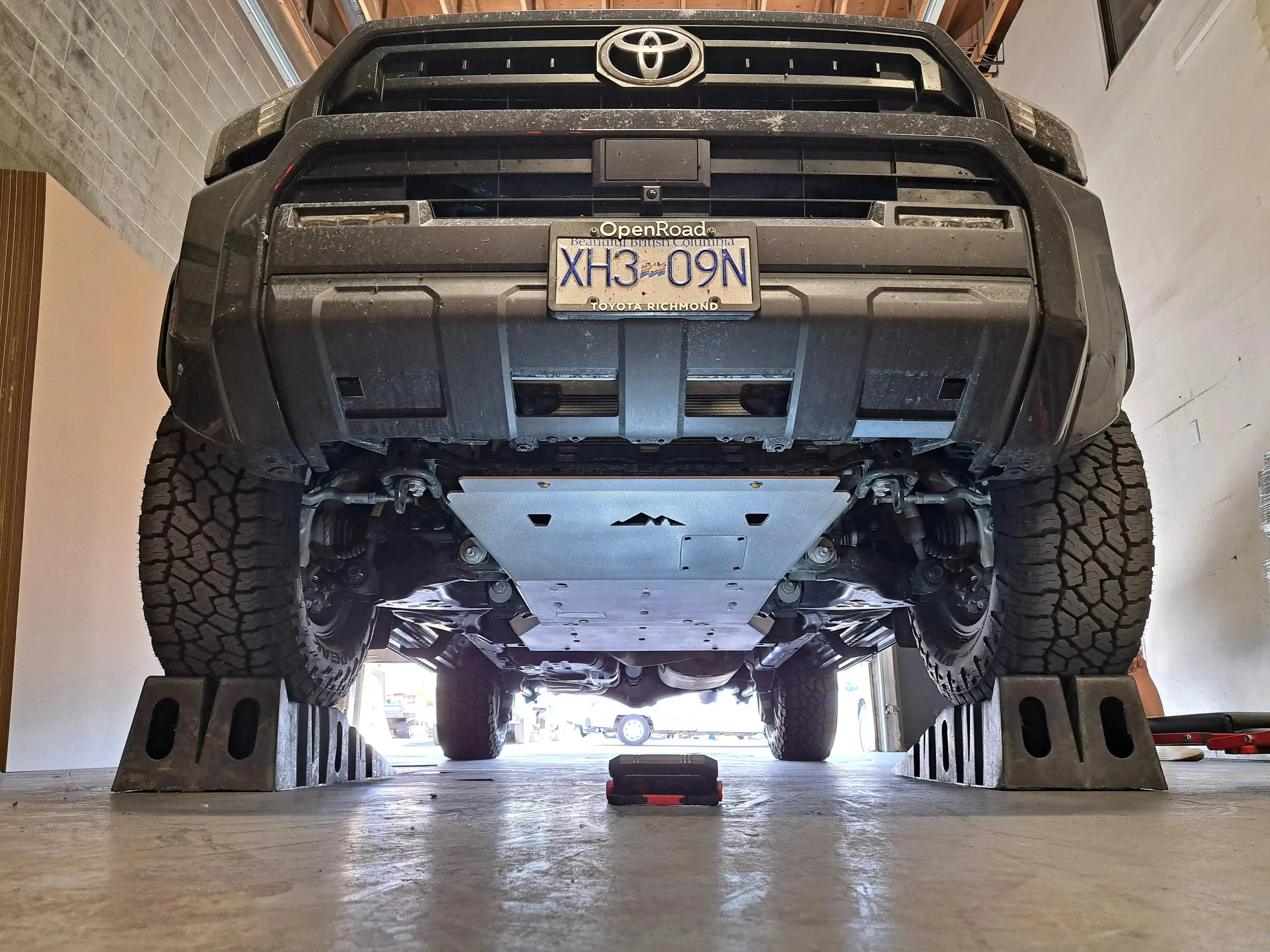 '25+ 4RUNNER Engine Skid Plate OK EXPEDITION